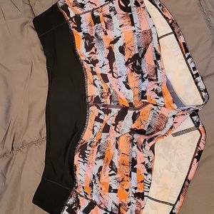 Lululemon 2.5" short